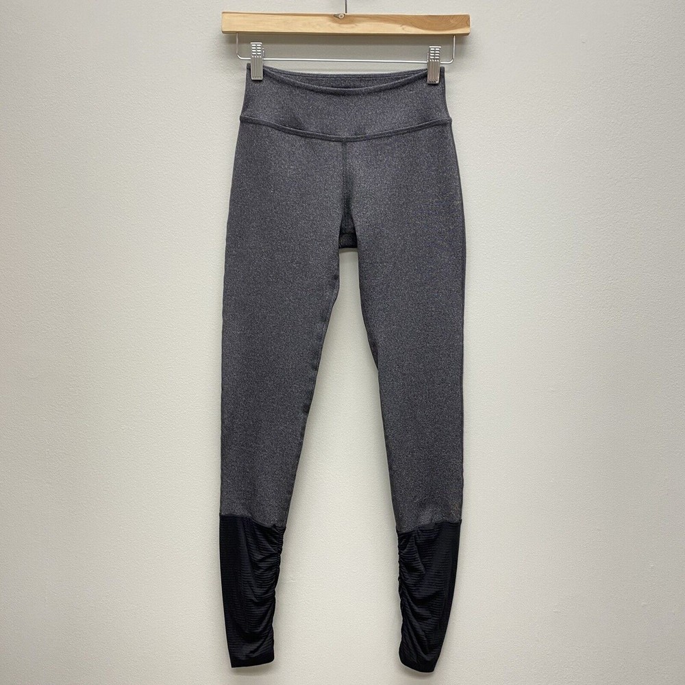 Beyond Yoga Leggings SIZE SMALL Ruched Ankle Gray‎ Black Scrunch Bottoms Midrise